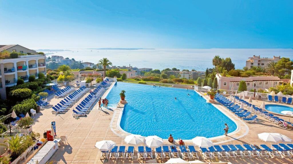 Beautiful Garden Apartment Cote D'Azur Кан Екстериор снимка